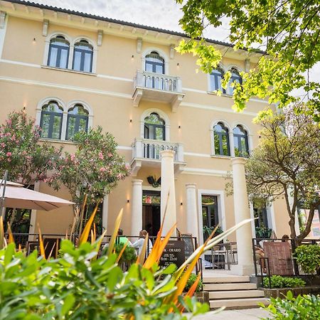 DeGrassi Boutique Garni Hotel Izola Extérieur photo
