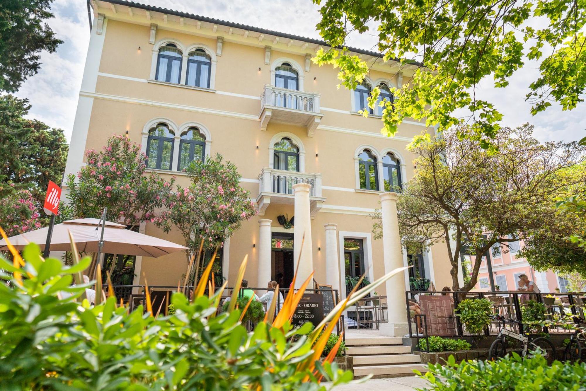 DeGrassi Boutique Garni Hotel Izola Extérieur photo
